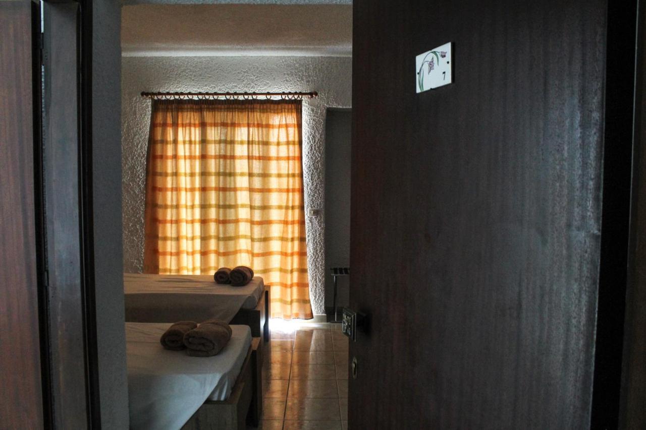 Haniotis Studios Faliraki Bagian luar foto